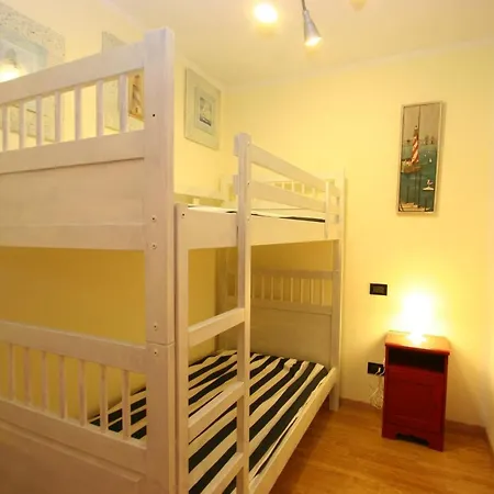 Appartamenti Maya A Campo - Goelba Apartment *