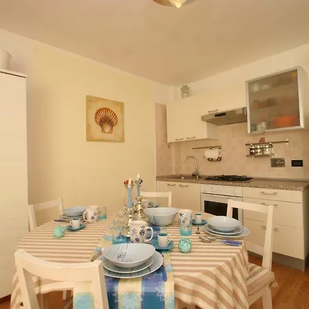 Apartment Appartamenti Maya A Campo - Goelba *