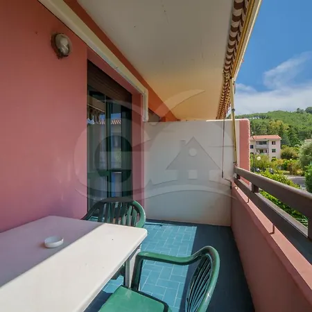 Appartamenti Maya A Campo - Goelba Apartment